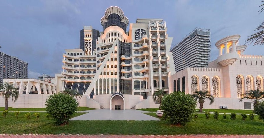 هتل The Grand Gloria Hotel